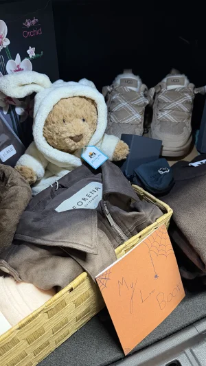 Bartholomew Bear Bathrobe Outfit Jellycat photo
