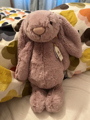 Bashful Luxe Bunny Rosa Jellycat photo