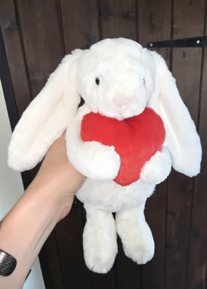 Bashful Red Love Heart Bunny Jellycat photo