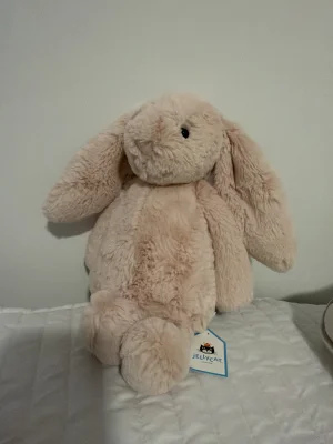 Bashful Blush Bunny Jellycat photo