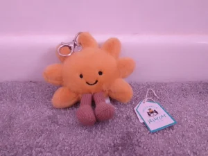 Amuseables Sun Bag Charm Jellycat photo