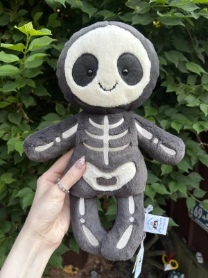 Skeleton Bob Jellycat photo