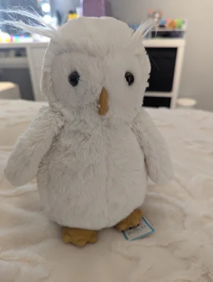 Bashful Owl Jellycat photo