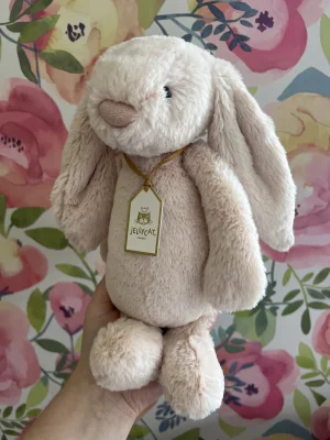 Bashful Luxe Bunny Willow Jellycat | Jelly Journal