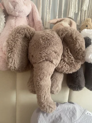 Smudge Elephant - Medium Jellycat photo