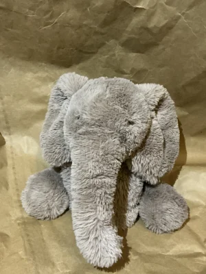 Smudge Elephant - Medium Jellycat photo