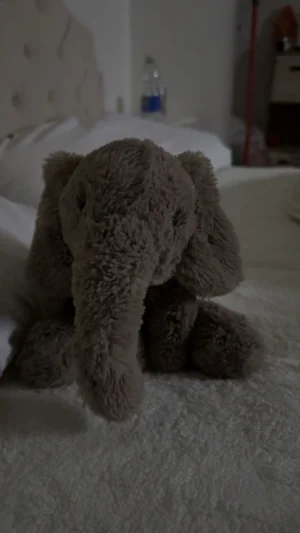 Smudge Elephant - Medium Jellycat photo