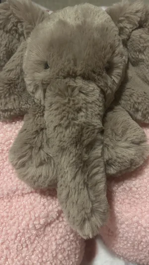 Smudge Elephant - Medium Jellycat photo