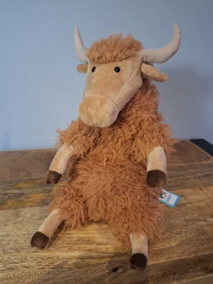 A photo of Herbie Highland Cow Jellycat taken by Sofie