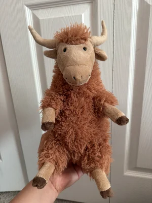Herbie Highland Cow Jellycat photo uploaded by Anadina’sJellies