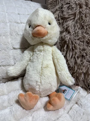 Bashful Duckling Jellycat photo