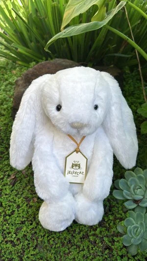 Bashful Luxe Bunny Luna Jellycat photo
