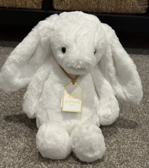 Bashful Luxe Bunny Luna Jellycat photo
