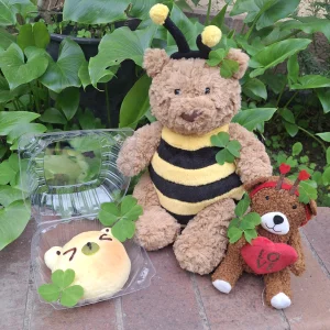 Bartholomew Bear Bumblebee Jellycat | Jelly Journal