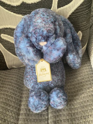 Hopscone Luxe Bunny Jellycat photo