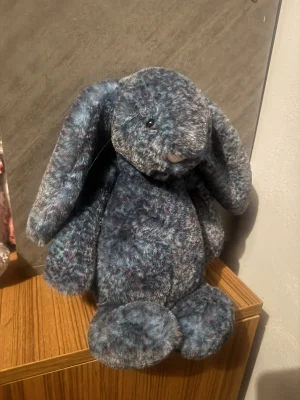 Hopscone Luxe Bunny Jellycat | Jelly Journal