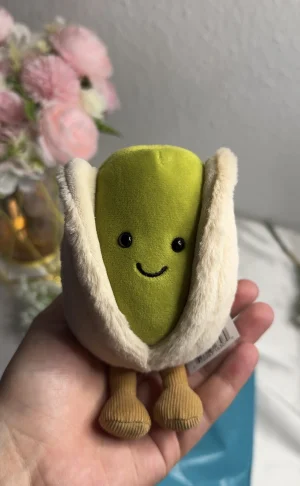 A photo of Amuseables Horatio Pistachio Jellycat taken by nelesjellycorner