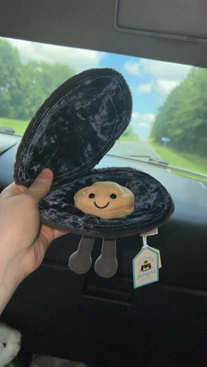 Amuseables Michelle Mussel Jellycat photo uploaded by mayasjellycats133