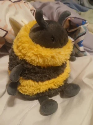Albee Bee Jellycat photo uploaded by Birdy