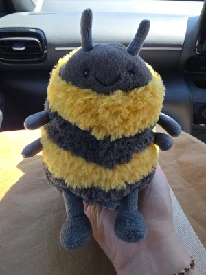 Albee Bee Jellycat photo uploaded by QtJellies