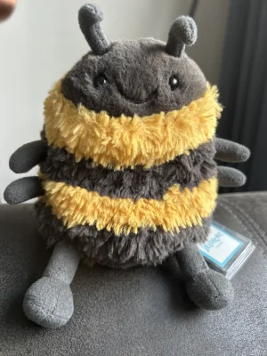 Albee Bee Jellycat photo uploaded by Jellycat_Joy<3